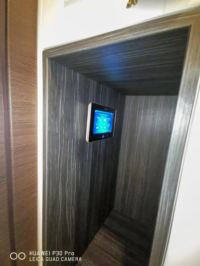 Luxury Apartments Alix Burgas Esterno foto