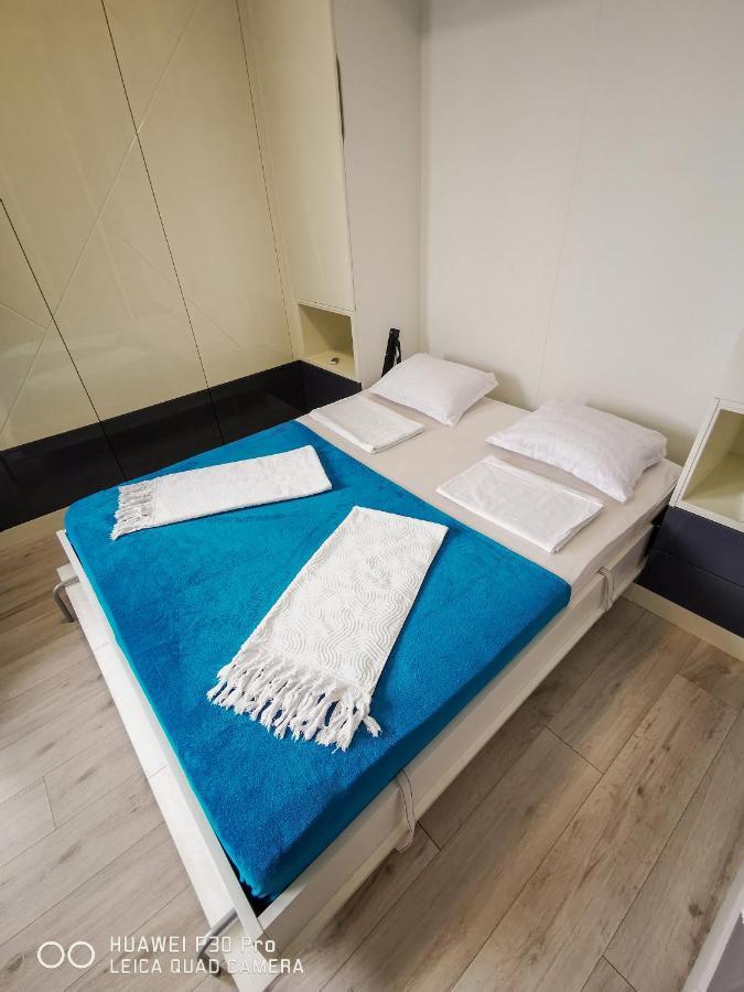 Luxury Apartments Alix Burgas Esterno foto