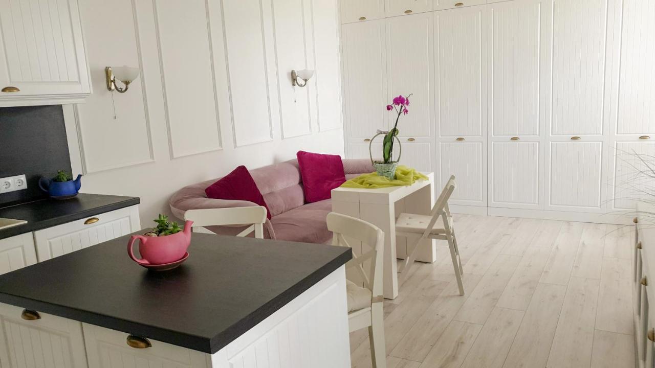 Luxury Apartments Alix Burgas Esterno foto